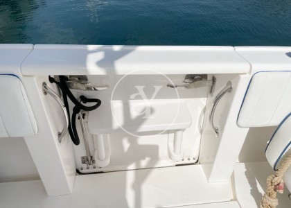 INTREPID 370 OPEN image 11
