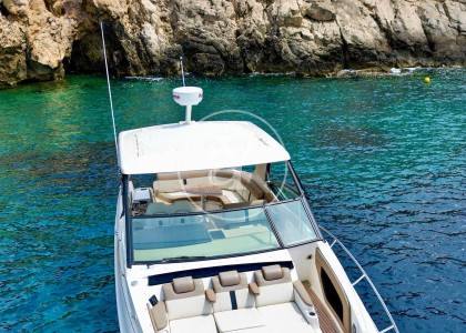 SEA RAY 320 SUNDANCER image 3