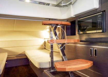 SEA RAY 320 SUNDANCER image 14